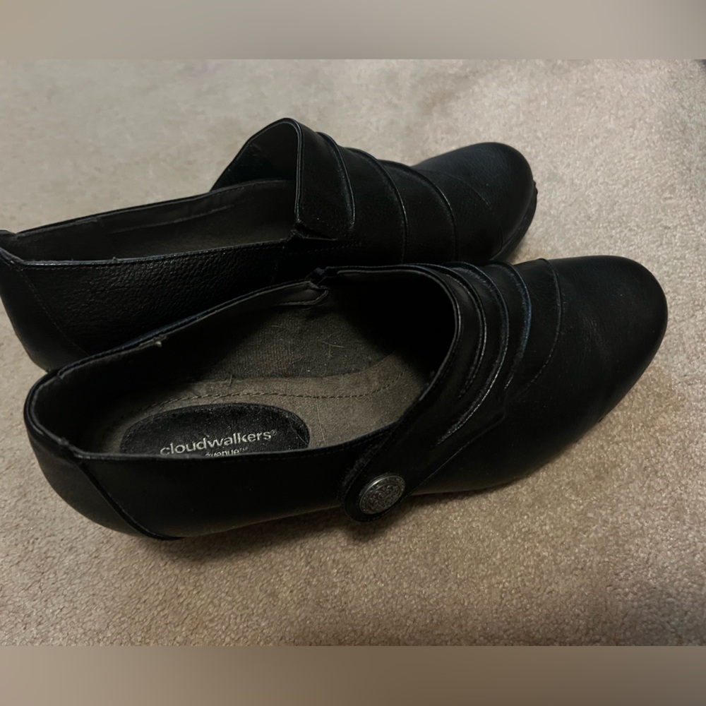 Cloudwalkers by Avenue - size 12 W